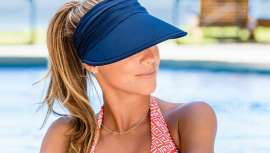 Briyi Pérez, maquilladora profesional de Amelia Cosmetics, nos cuenta los secretos para darle un buen uso al autobronceador y poder mostrar así el bronceado ideal que buscamos