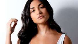 Pensar que el aceite engrasa el cuero cabelludo y ensucia el cabello, es un falso mito