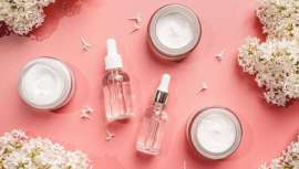 La farmacéutica Belén Acero, titular de Farmacia Avenida América, nos cuenta cómo conservar nuestros cosméticos para que no se estropeen