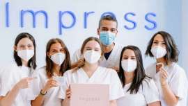 La compañía quiere aportar su granito de arena y ayudar a recuperar la sonrisa a refugiados ucranianos en España donando tratamientos de ortodoncia invisible