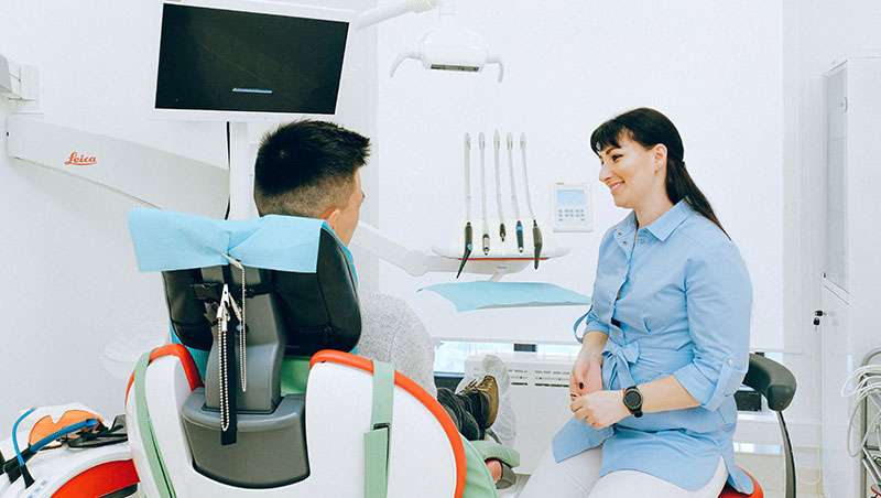 dentista clinica paciente