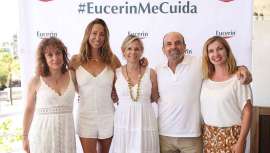La ex nadadora asegura que Eucerin ha cambiado su piel, eliminando sus manchas y protegiéndola contra el sol y el envejecimiento 