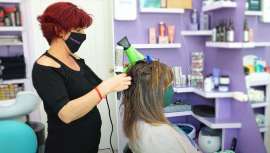 En el país de las peluquerías, con un establecimiento cada 900 habitantes, 53 de cada 100 no están digitalizadas 