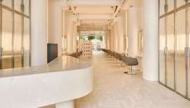 La rehabilitación de la Peluquería Toro Pau Casals, obra del Estudi Francesc Pons, ha dado lugar a un entorno exclusivo, alejado del lujo convencional e impersonal, dando lugar a un lujo silencioso