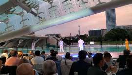 En un ambiente festivo y en el que la creatividad conquistó cada rincón del Hemisferic de Valencia, la Cooperativa de Valencia rubrica una gran noche con su equipo artístico, finalistas y ganadores de los Vanila Awards y profesionales asistentes 