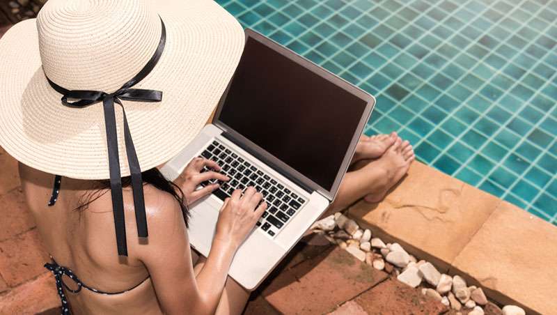Formación on-line: 5 tips para estudiar en verano