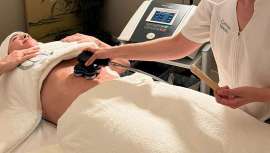 Dispositivo multifunción de gran potencia y versatilidad para tratamientos faciales y corporales que revoluciona lo visto hasta ahora en aparatología en medicina estética