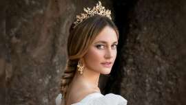 Peluquería Llata Carrera apuesta por looks de novia arriesgados e impecables para aquellas mujeres que sueñan con brillar con luz propia