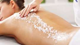 Hidrata y regenera tu piel para la vuelta a la rutina con este tratamiento de Cinc Estética con sales marinas de Bioline Jatò