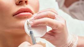 Las autoridades francesas, ante la avalancha de informes recibidos sobre reacciones adversas, avisan que las inyecciones de ácido hialurónico solo pueden ser realizadas por médicos