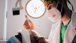 Un paso más en el objetivo de Hospital Capilar de reforzar la marca España como líder del injerto capilar, creando expertos cualificados y certificados en medicina capilar, declara la compañía