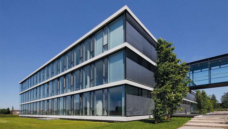 edificio moderno empresa