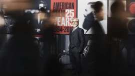 El fotógrafo y fundador de American Crew, David Raccuglia, comparte sus consejos sobre cómo fotografiar el cabello, desde lo que hace que una imagen sea excelente, hasta las trampas comunes de la fotografía