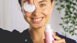 Desde hace más de 20 años, Karicia Cosmética Natural ofrece a los profesionales de la estética productos de cuidado facial, corporal, capilar y de aromaterapia. Objetivo: una piel bella es una piel sana, porque la belleza nace de la salud.