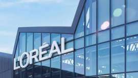 Sita en la costa oeste, en El Segundo, ciudad de Los Ángeles (California), con un campus de más de 9.200 metros cuadrados 