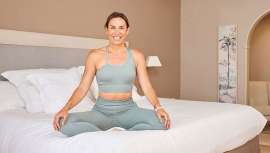 De la mano de Paula Butragueño (@pau_inspirafit), el alojamiento facilita a sus huéspedes una rutina de deporte desde la máxima comodidad