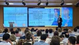 Esta cita ha contado con prestigiosos cirujanos plásticos nacionales e internacionales que han compartido su experiencia en la consecución de resultados predecibles y seguros para los pacientes utilizando las técnicas quirúrgicas más vanguardistas