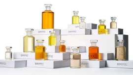 Dirigida a los profesionales de las fragancias, e-robertet.com ofrece aceites esenciales, aceites vegetales y aguas florales de origen sostenible