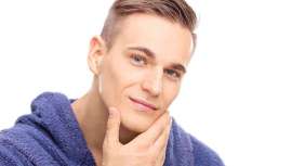 Para quienes quieren cuidarse de forma natural y respetando la naturaleza, el Aceite de afeitado 100% Bio es perfecto para un afeitado cómodo y eficaz. Protege la piel y la suaviza, además, ablanda el pelo y facilita su rasurado