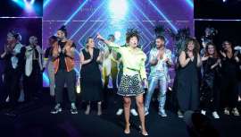 El SPS Alicante ha resultado una experiencia más que motivadora en un ambiente irrepetible, camino hacia el futuro. One way to the future era su lema. Así ha sido. Bajo la dirección de la firma sin olvidarnos del equipo artístico, inconmensurable