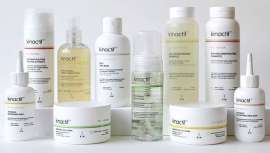 El nuevo lanzamiento de Kin Cosmetics cuenta con fórmulas específicamente diseñadas a base de prebióticos e ingredientes naturales para devolver a la melena su luminosidad y fuerza natural. Tratamiento de uso profesional 