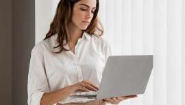 flowww es el ecosistema digital especializado en el sector que pone a disposición de sus clientes las herramientas que necesitan para optimizar sus procesos, potenciar su marketing y conectar con sus clientes a través de cualquier canal