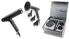 Lim Hair DG es el nuevo secador de pelo profesional que marca un antes y un después en el sector, tanto por sus reducidas dimensiones y peso, como por su elevadísima velocidad