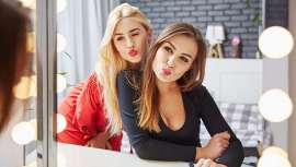 Nos lo hemos creído tanto que nos cuesta aceptarnos cuando nos miramos al espejo. Y sin aceptarnos, no podemos amarnos 