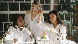 También se les conoce como tónicos superiores en la cultura medicinal china. Se trata de ingredientes naturales con grandes y sonoros beneficios para el cuidado de la piel, destacando su biodisponibilidad y capacidad de retención de humedad 