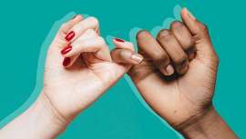 En otoño hay que prestar una especial atención a nuestras uñas, ya que ciertos factores externos pueden alterar su forma, color, textura y superficie, haciendo que se vuelvan frágiles