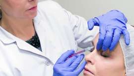 Este 2022 se cumplen dos décadas desde que la FDA aprobó la infiltración de la toxina para uso estético, imprescindible en la consulta de medicina estética analizamos con Mira+Cueto sus perspectivas y futuro