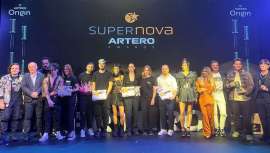 En concreto, los premiados han sido Alejandra Alonso, peluquería comercial; Diego Cuadrillero, peluquería de vanguardia; Rakel Abril, barbería comercial, y David Ramos, barbería de vanguardia