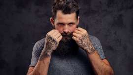 Desde hace años asociamos el mes de noviembre con la salud masculina, y el bigote y la peluquería y barbería convierten y visibilizan a Movember, movimiento en su defensa y prevención 