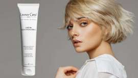 Cinco décadas embelleciendo las melenas de muchas mujeres y creando adicción después del primer uso