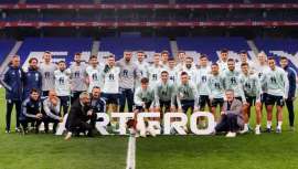 La empresa ha cerrado un acuerdo con la selección para realizar la barbería de todos los jugadores y Vicenç Moretó será el encargado de acompañar a los jugadores de La Roja durante el Mundial de Qatar 2022