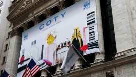 La compañía estadounidense de perfumería y cosmética ha elevado sus ventas en 1% en el primer trimestre de ejercicio y prevé finalizar el ejercicio con un incremento de entre un 6% y 8%. La salida de Rusia supondrá un impacto negativo no obstante