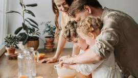 Leyre López-Iranzu, nutricionista de Clínica FEMM, explica los errores más comunes en la primera comida del día y cómo diseñar opciones más sanas. ¡Apunta!