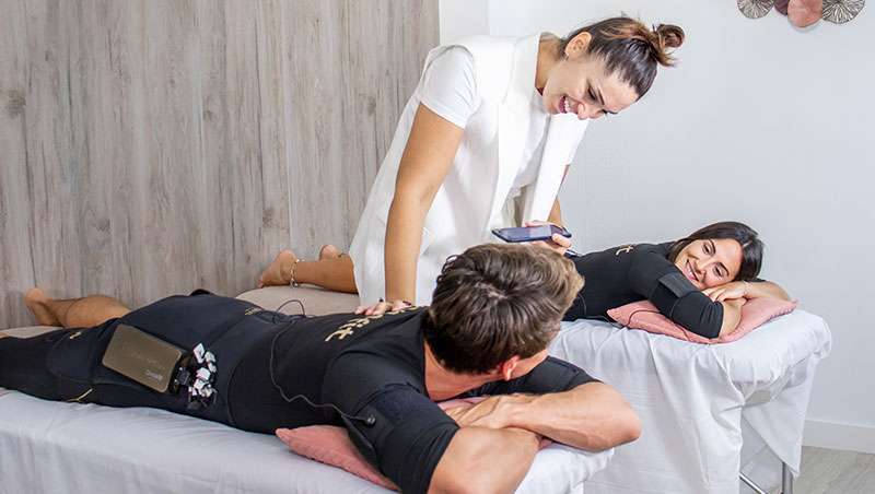 A Tecnologia para Profissionais de Esttica que tonifica e adelgaa de uma s vez