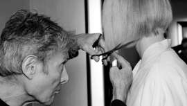 Las actrices Sophie Marceau, Mireille Darc o incluso Miou-Miou fueron estrellas rendidas a Maniatis y su salón