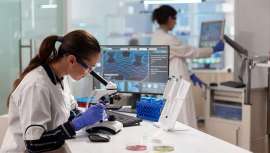 Comprometida a apoyar el aprendizaje permanente de dermatólogos y venereólogos y ayudar a fomentar los avances científicos y las prácticas en la prevención, diagnóstico y tratamiento de la piel y las enfermedades venéreas, becas EADV