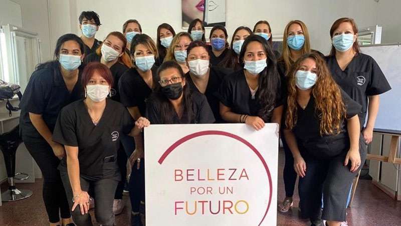 El programa solidario 'Belleza por un Futuro' ya tiene más de 1.600 graduados