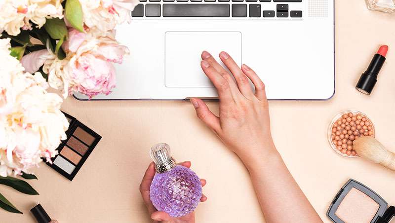 Cómo acertar con la compra de un perfume on-line