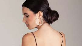 Mónica Duque, directora de Salón Seensay, nos da las claves de este recogido con el que triunfarás en cualquier ocasión