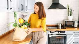 En materia de sostenibilidad, y por este orden, mandan los ingredientes naturales, envasado eco-friendly y bienestar animal