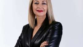 Presidenta del Gremi Artesà dEstètica i Bellesa de Cataluña, al frente del centro de estética antiaging y medicina estética Silvia Giralt, su dilatada trayectoria y expertise le sitúan a la cabeza, una de las mejores profesionales de nuestro país 