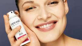 Reveel by MedSkin Solutions presenta este espray que respeta la barrera natural de la piel y respeta su idónea hidratación