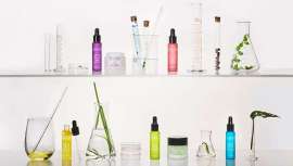 La firma nos presenta su identidad de marca focalizando los beneficios de complementar la innovación propia de la ciencia junto a los activos de la naturaleza