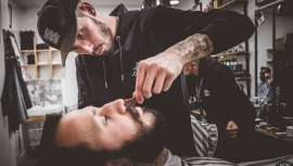 Las 24h del barbero es el evento francés dedicado a los barbudos, los amantes y profesionales de la barba y su universo. Por iniciativa de Mister Kutter, la 6ª edición tendrá lugar los días 26 y 27 de mayo de 2023 en Blois 