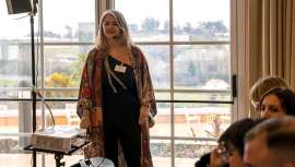 Será en BC Málaga 2023. Autolíderate con esta experta en la materia y gestión de crisis y cambio, que tras su éxito en Beauty Contact Galicia, BC Bilbao, Valencia y Barcelona vuelve de mano de los congresos que están revolucionando el sector 