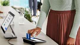 Los pagos con tarjeta, ya sean tradicionales (47,7%) o contactless (17,3%), son la opción de pago preferida por los clientes de los salones
de belleza y spas españoles. Un 34,2% continúa prefiriendo el pago en efectivo